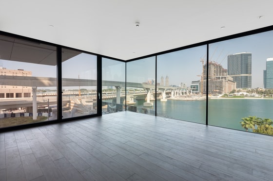 Exclusive Resale Luxury Apartment on Palm Jumeirah: Image 9