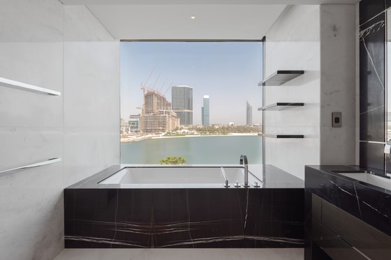 Exclusive Resale Luxury Apartment on Palm Jumeirah: Image 12