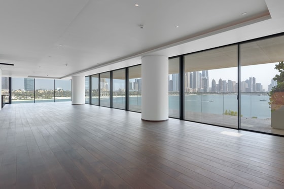 Exclusive Resale Luxury Apartment on Palm Jumeirah: Image 3