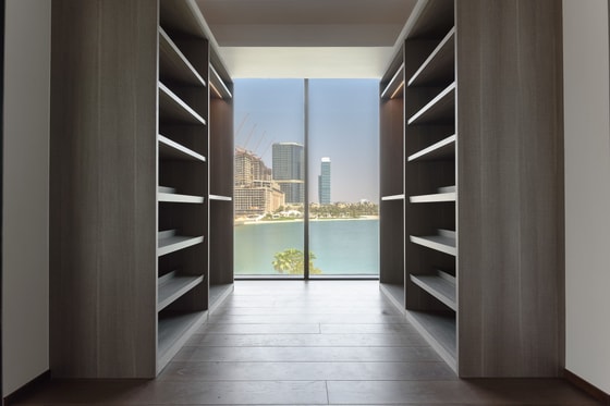 Exclusive Resale Luxury Apartment on Palm Jumeirah: Image 15