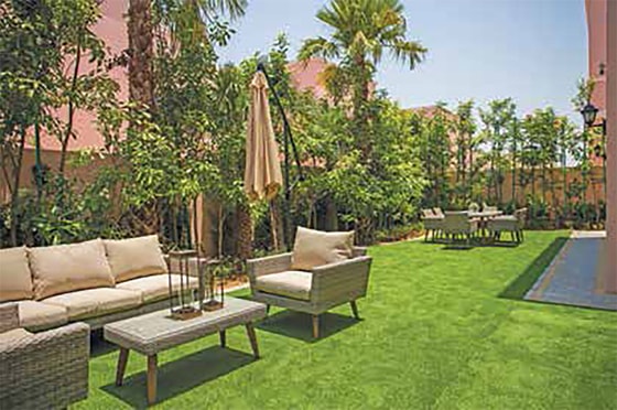 Family sized luxury villa with garden in Nad Al Shiba Third: Image 9