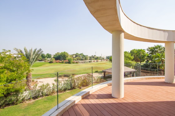 Golf Course Mansion Villa with Skyline Views: Image 27